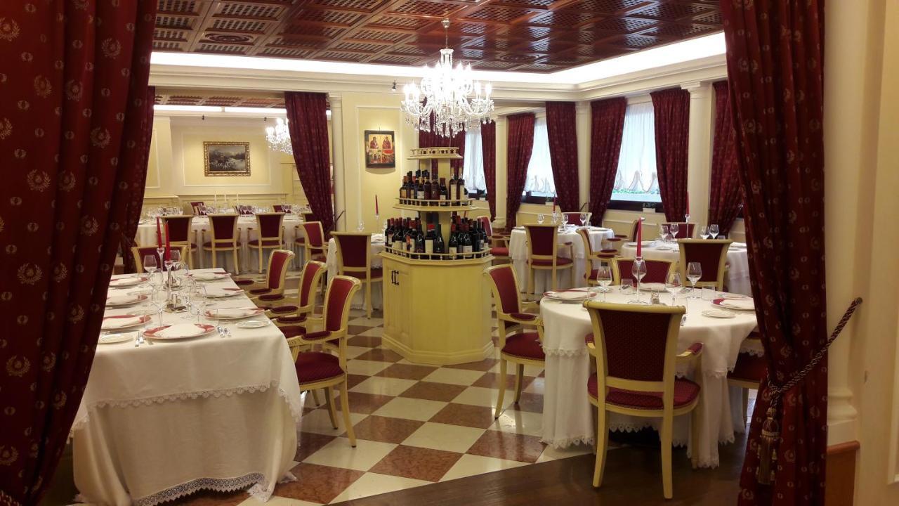 Savoy Beach Hotel & Thermal Spa Bibione Luaran gambar Restaurant in Italy