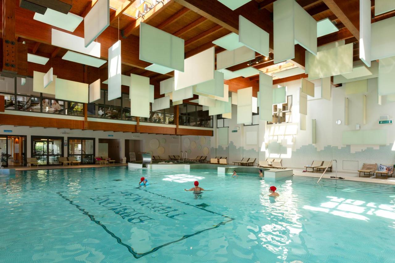 Savoy Beach Hotel & Thermal Spa Bibione Luaran gambar The swimming pool