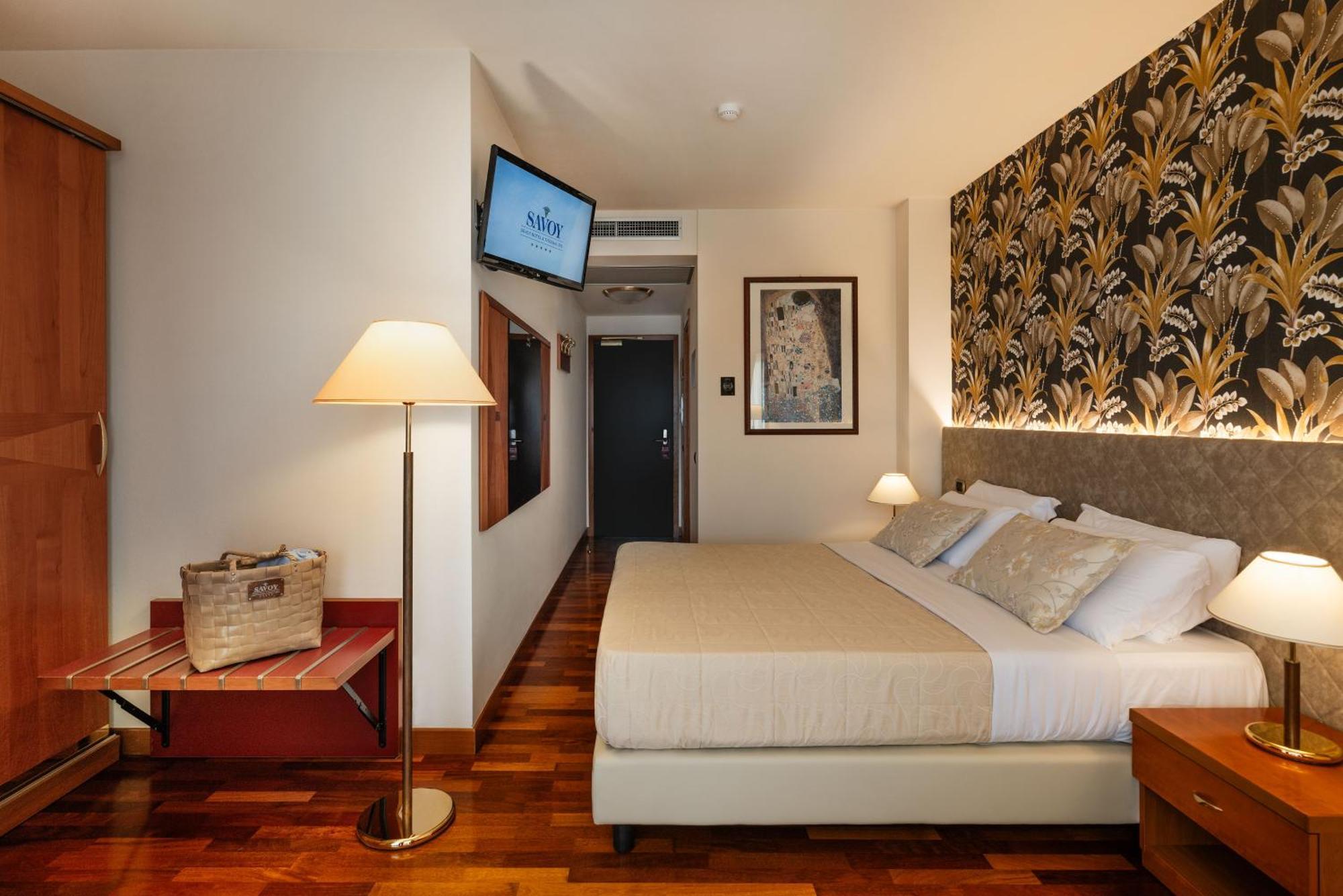 Savoy Beach Hotel & Thermal Spa Bibione Luaran gambar A room at the hotel